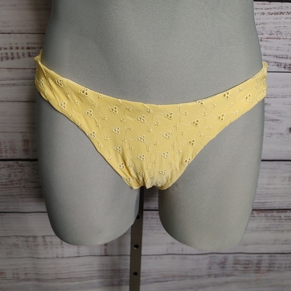 DIPPIN' Daisy's yellow eyelet bikini size M - Picture 6 of 15